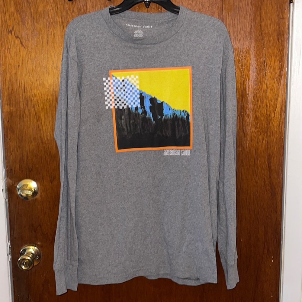 American Eagle Graphic Long Sleeve Tee